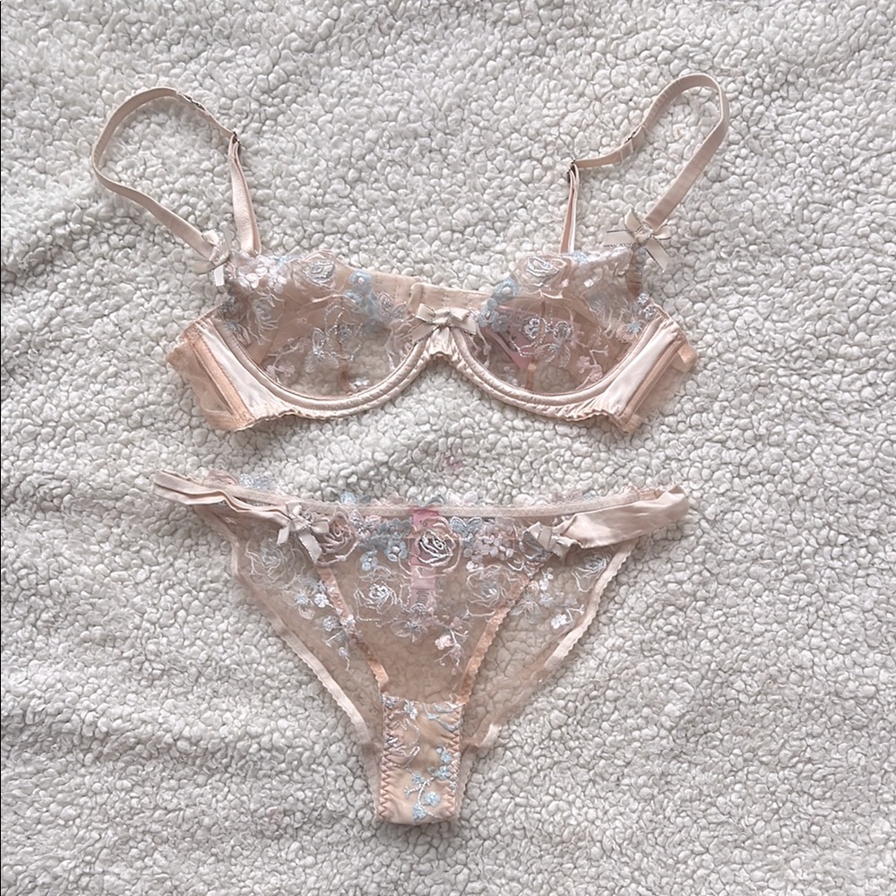 Agent Provocateur ODETTE like new - 34B / 3